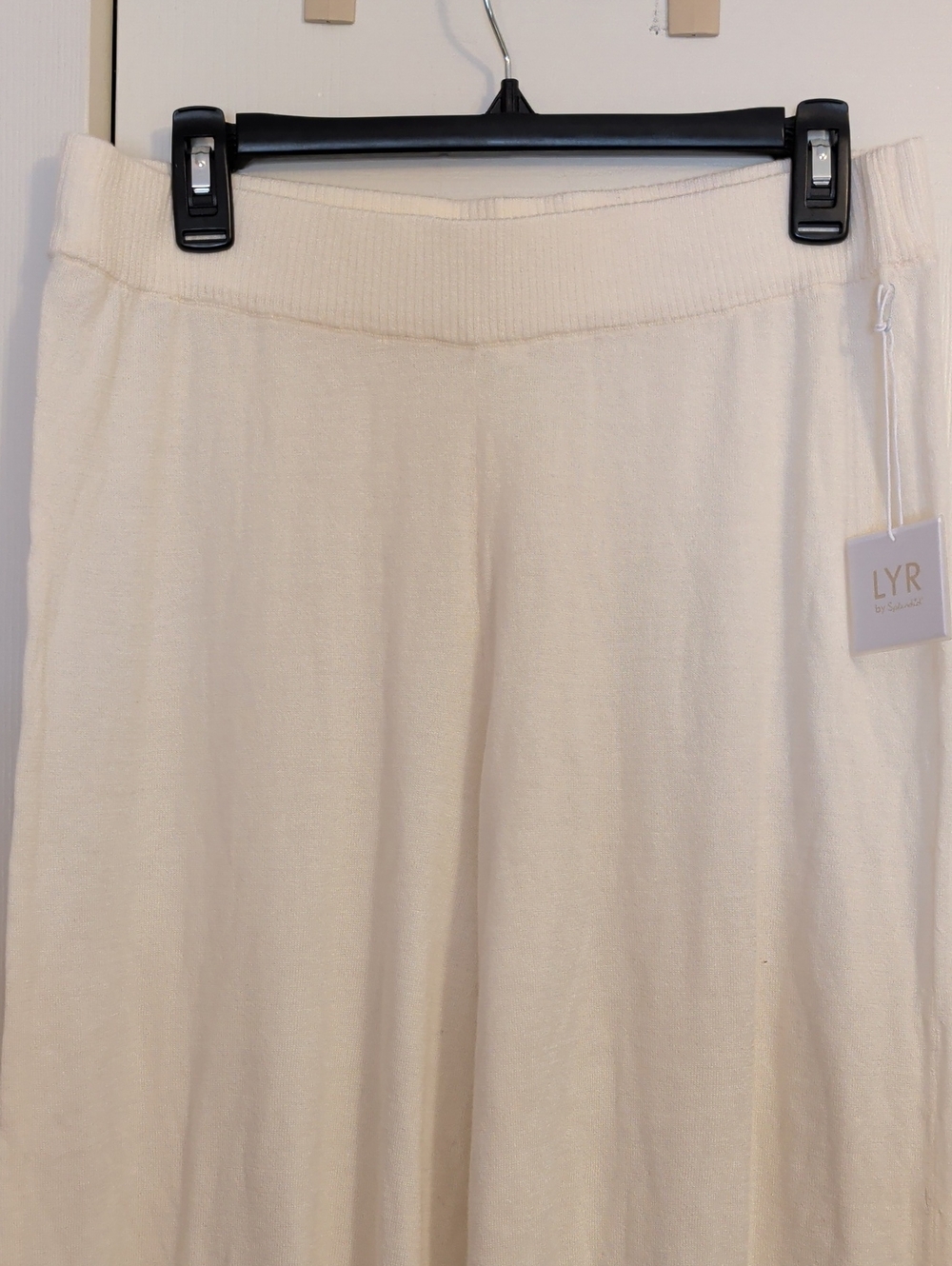 LYR by Splendid Cropped Loopknit LYR Sweaterpant NWT - Picture 6 of 9